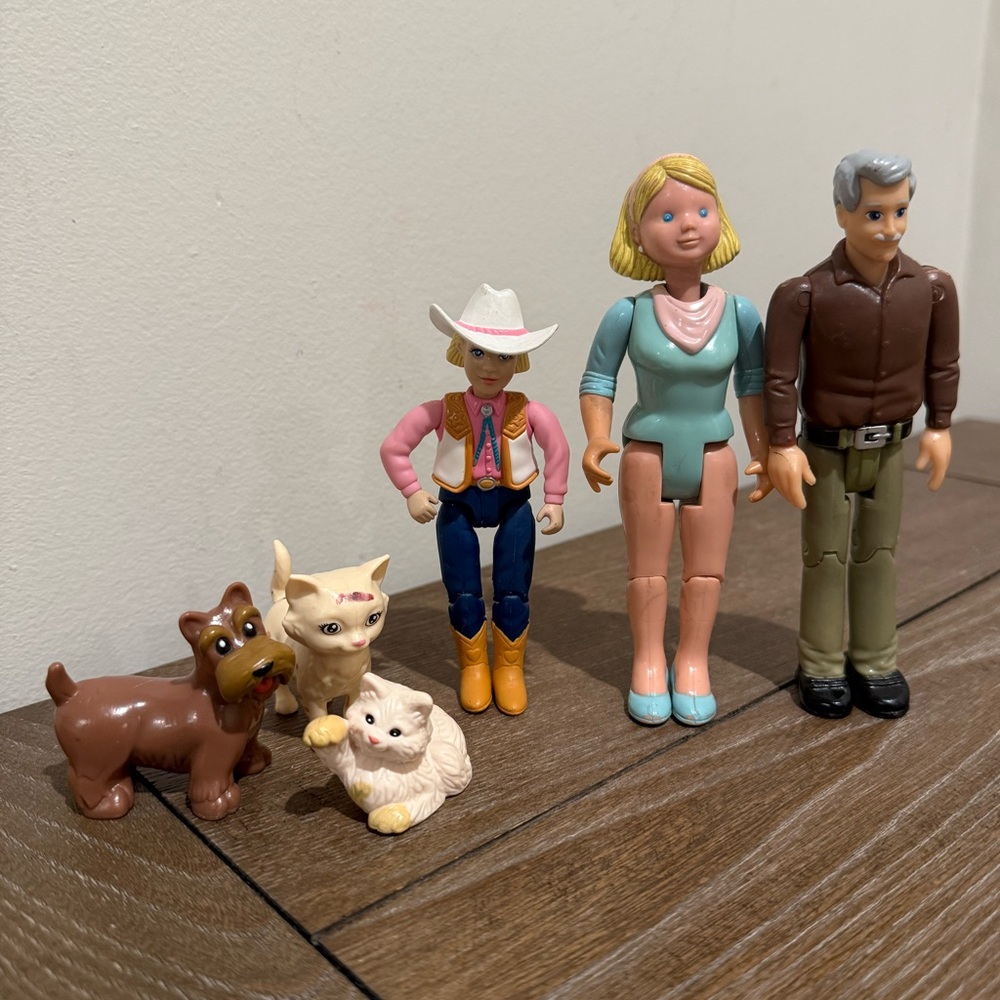 Vintage Fisher Price Loving Family People and Animals lot 1990-2000s